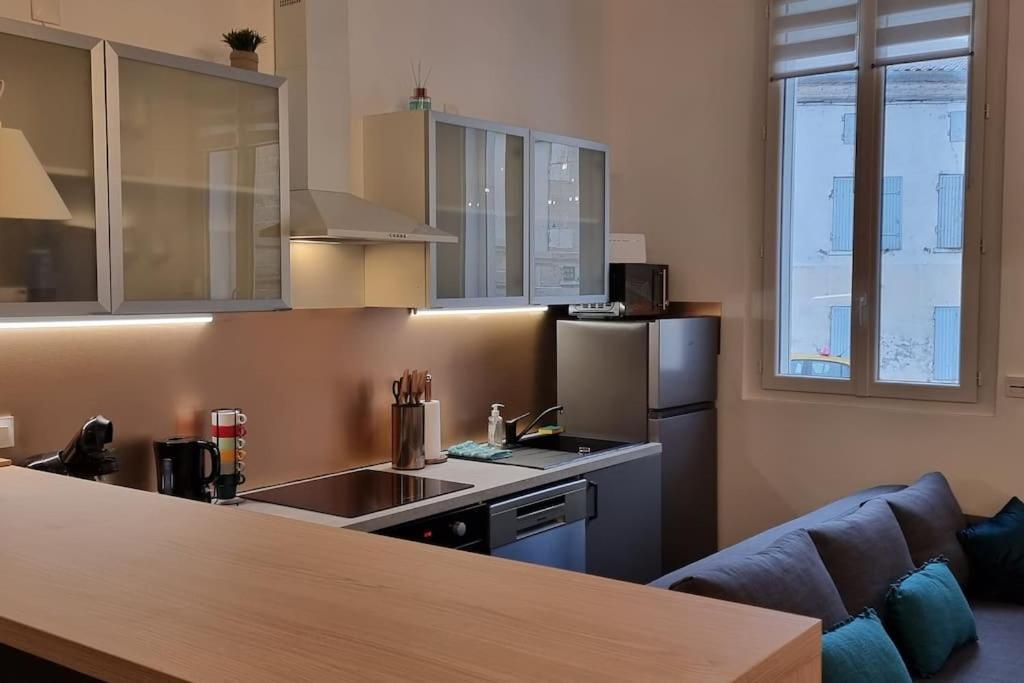 Le Retro Chic: Central Renovated Apartment with Free Parking La Roche-Chalais Exterior photo